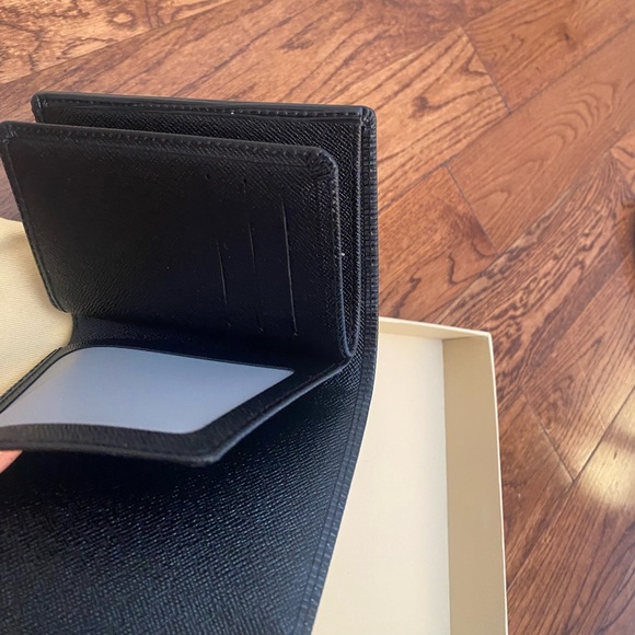 Louis Vuitton new without tags black wallet. - Picture 7 of 9